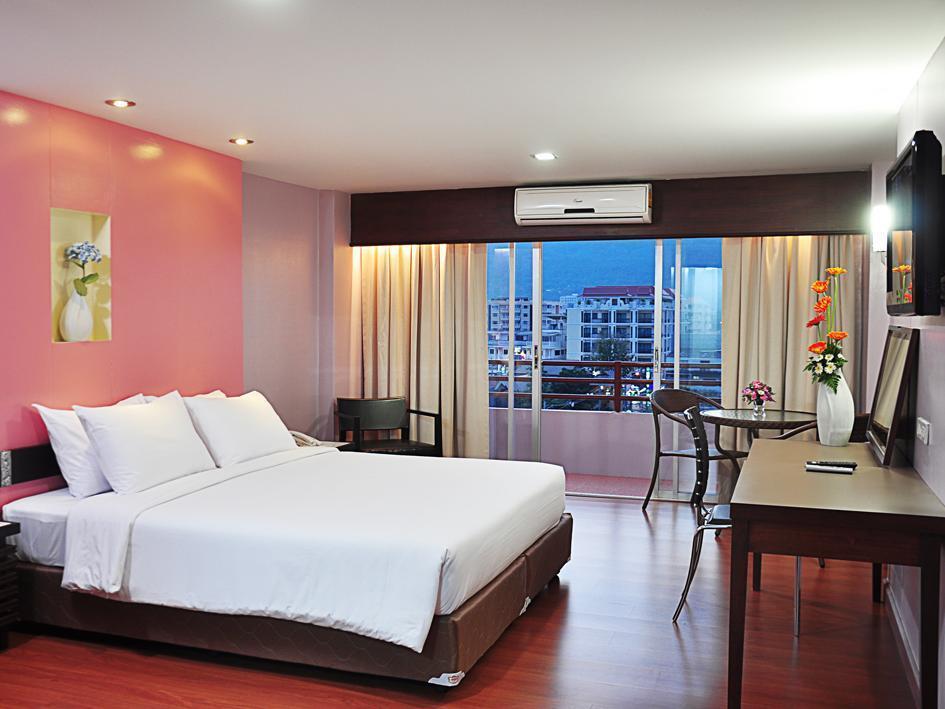 Mayflower Grande Hotel Chiang Mai Extérieur photo