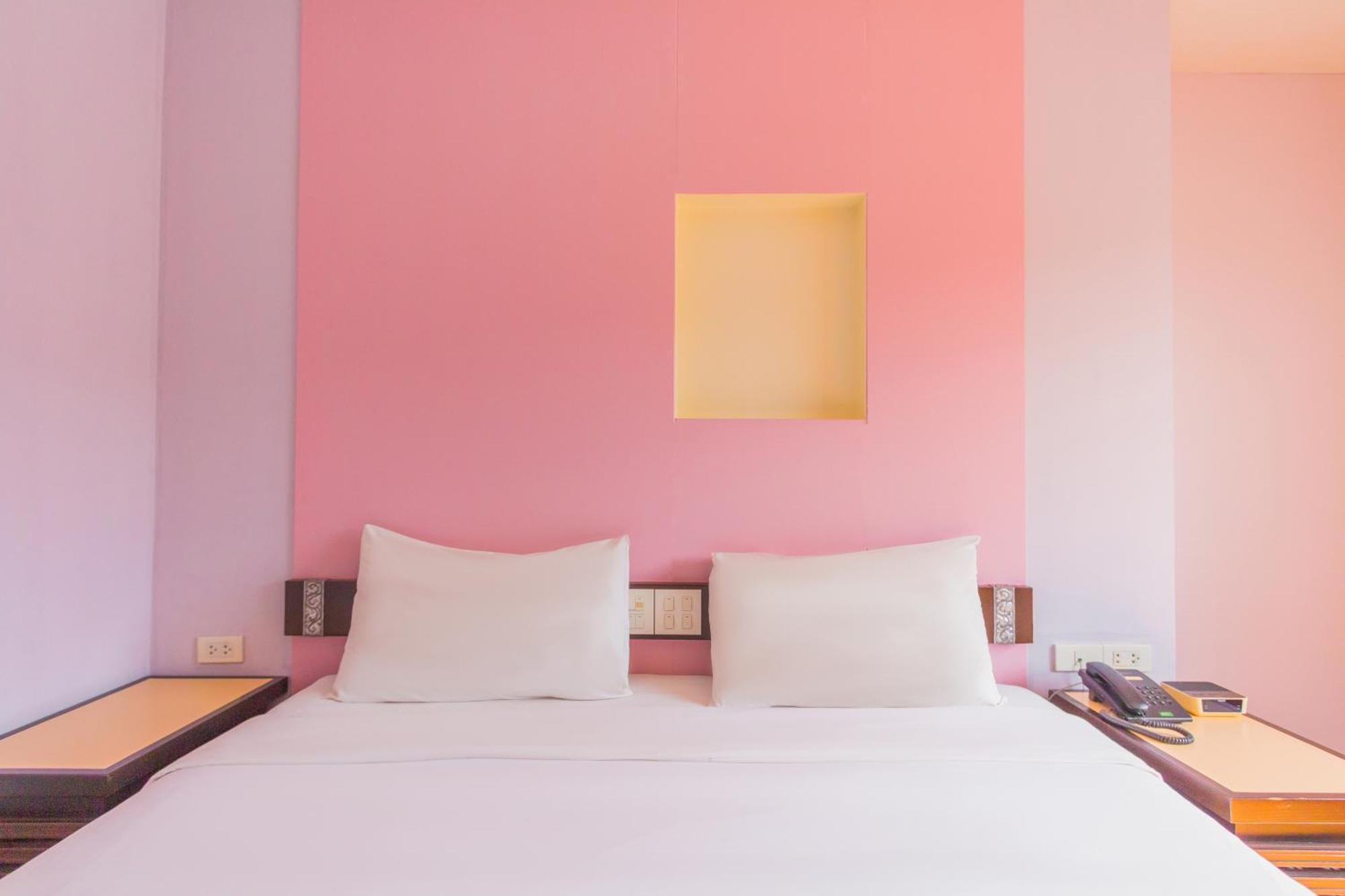 Mayflower Grande Hotel Chiang Mai Extérieur photo
