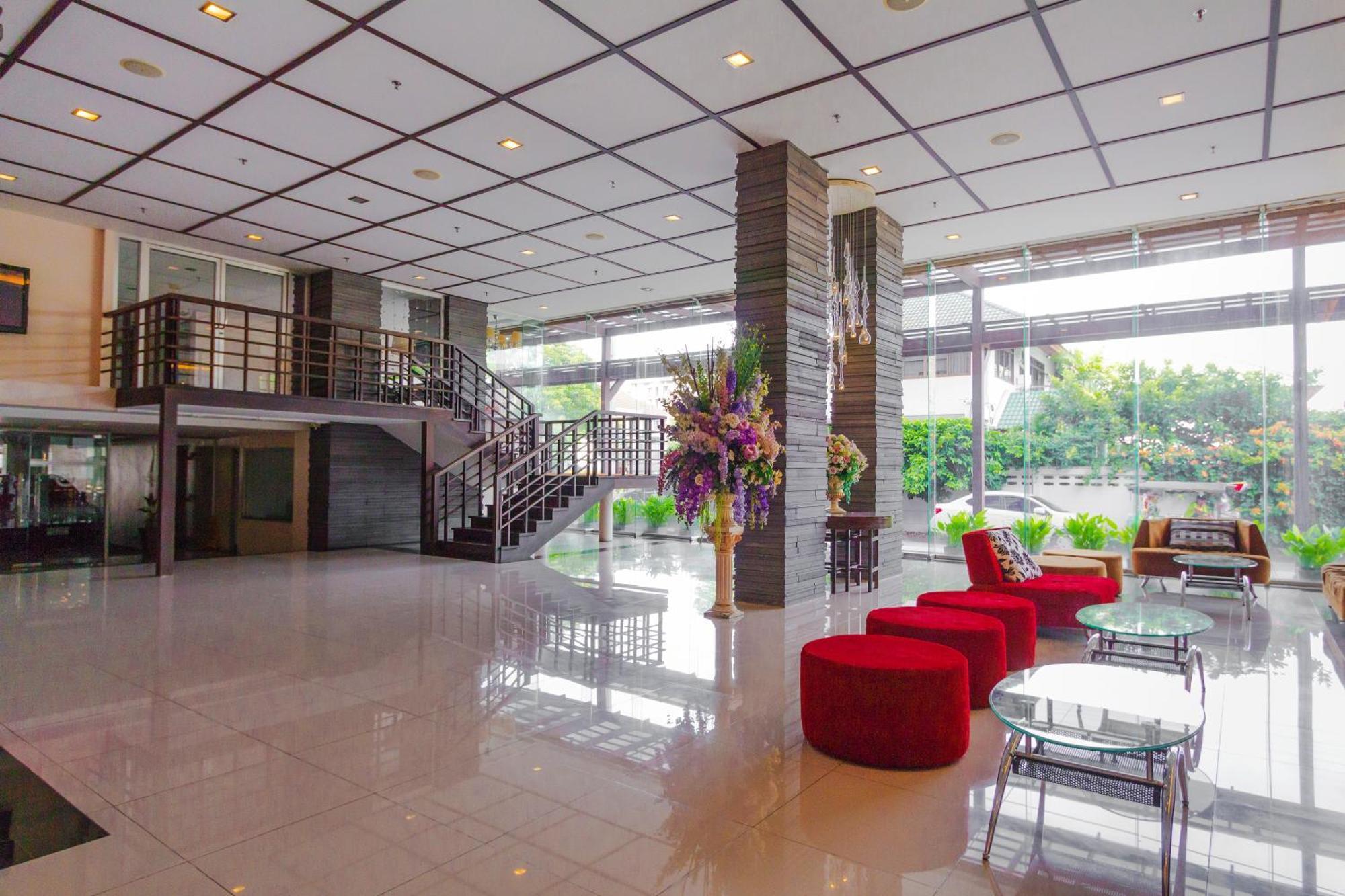 Mayflower Grande Hotel Chiang Mai Extérieur photo