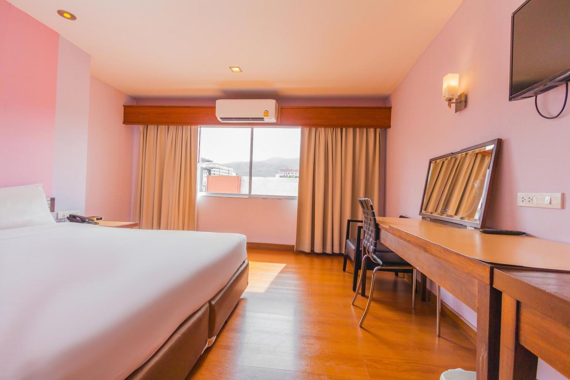 Mayflower Grande Hotel Chiang Mai Extérieur photo