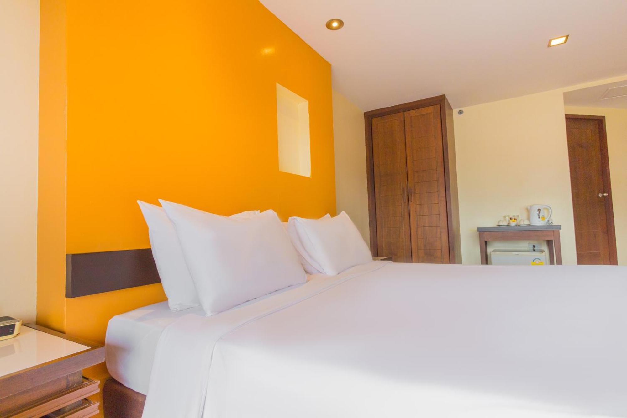 Mayflower Grande Hotel Chiang Mai Extérieur photo