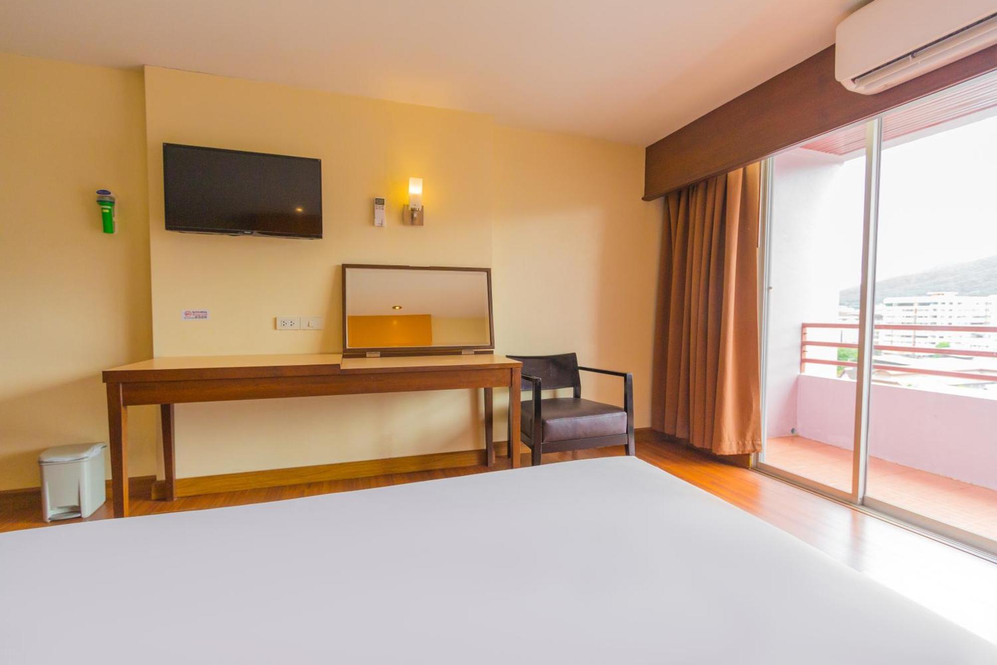 Mayflower Grande Hotel Chiang Mai Extérieur photo