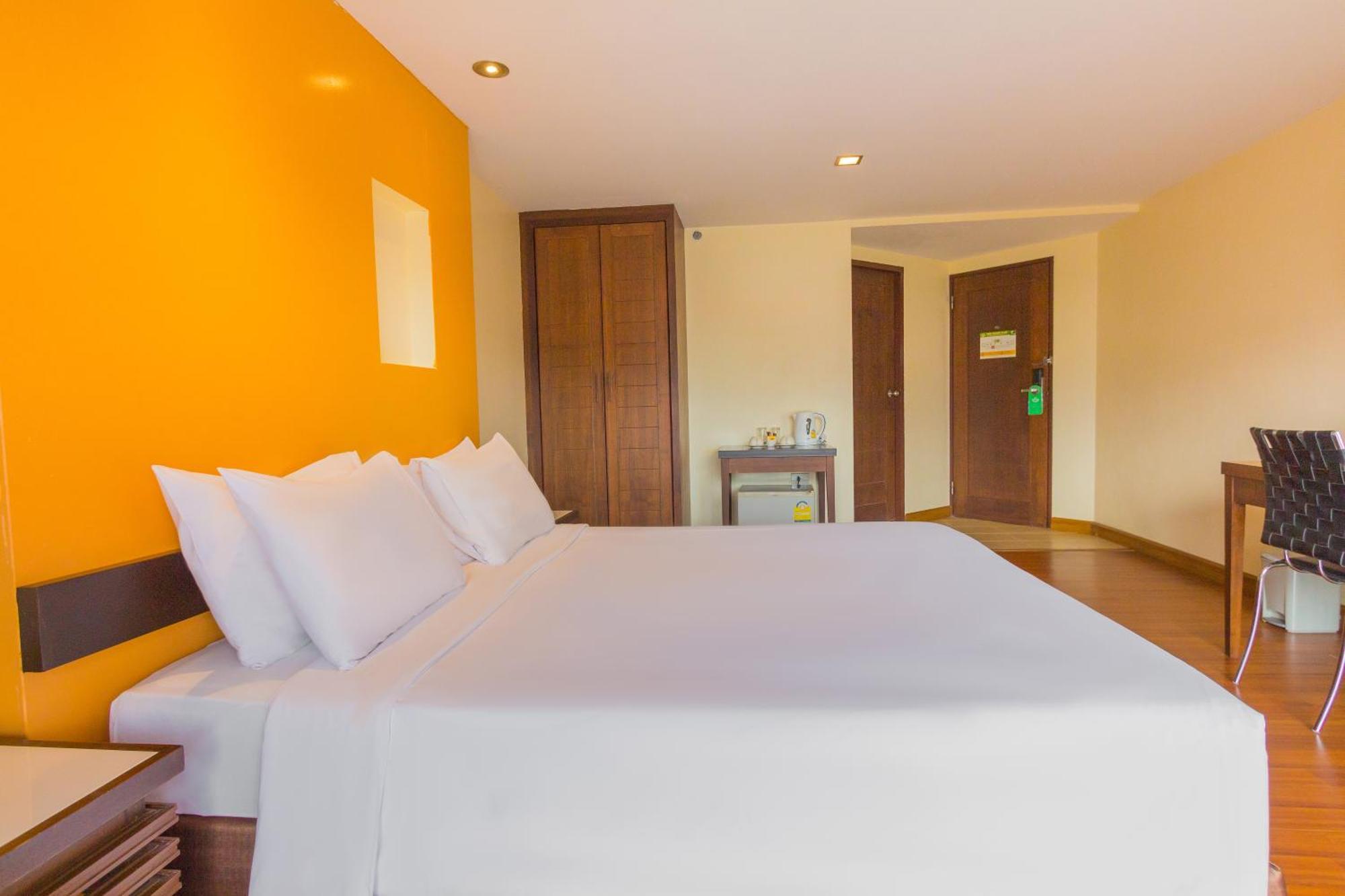 Mayflower Grande Hotel Chiang Mai Extérieur photo