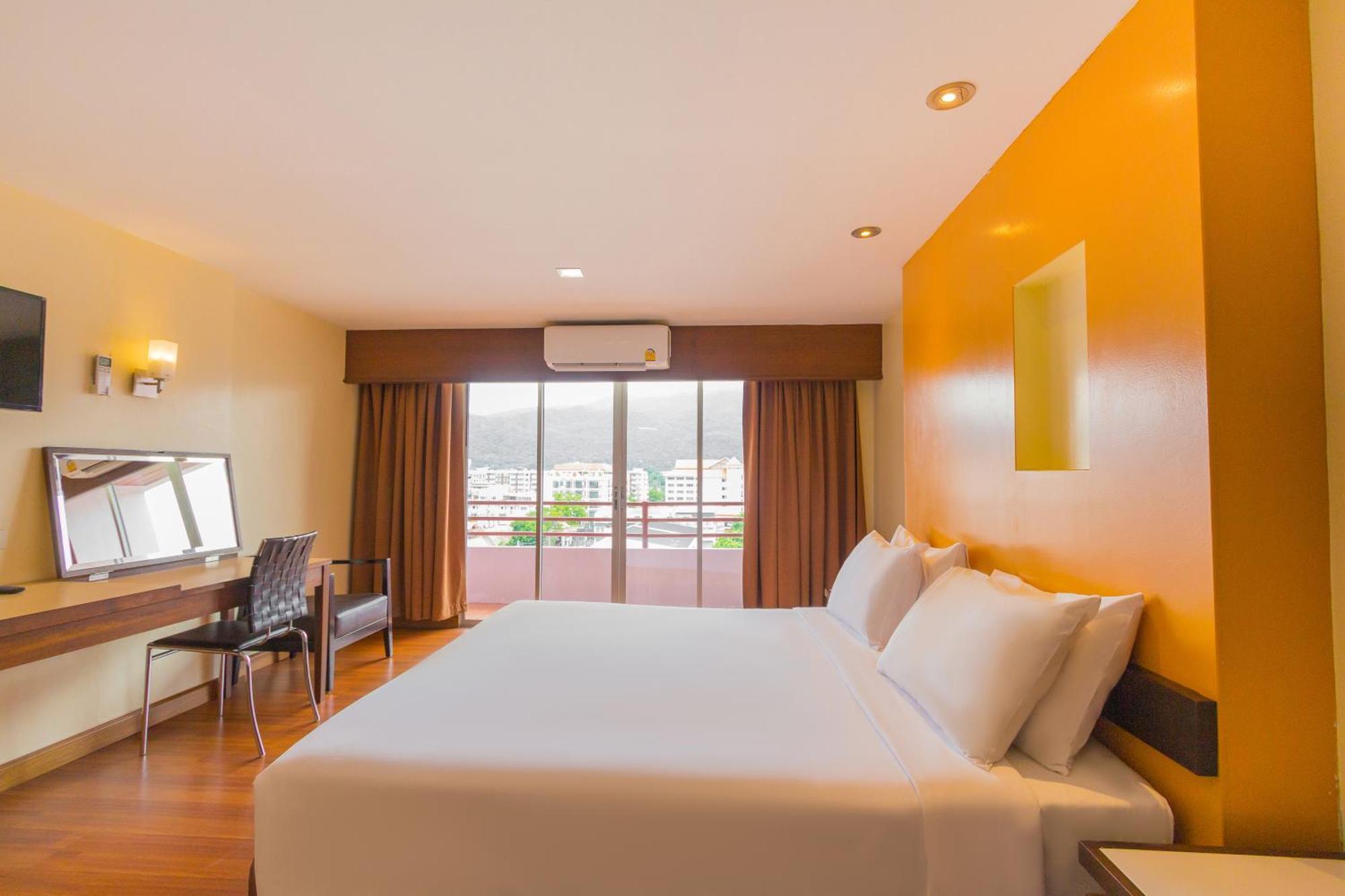Mayflower Grande Hotel Chiang Mai Extérieur photo
