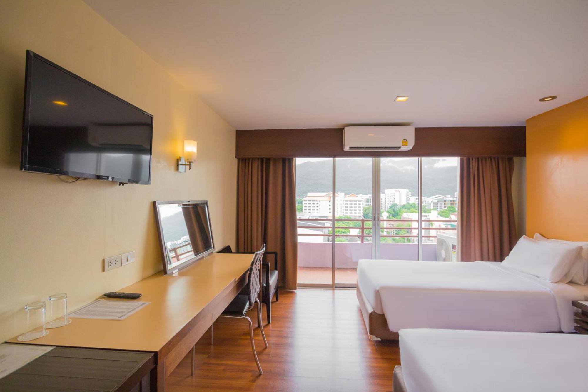 Mayflower Grande Hotel Chiang Mai Extérieur photo