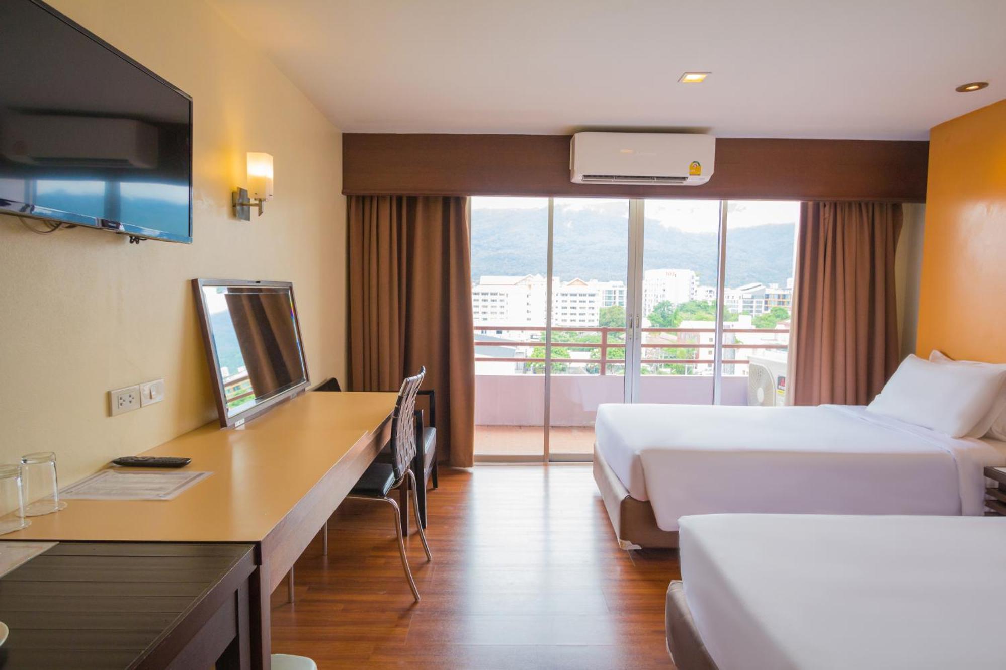 Mayflower Grande Hotel Chiang Mai Extérieur photo
