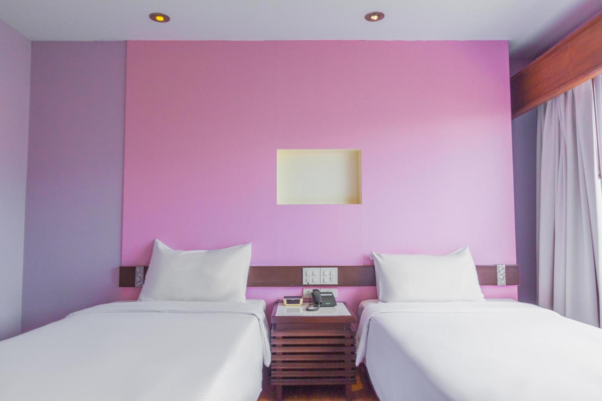 Mayflower Grande Hotel Chiang Mai Extérieur photo