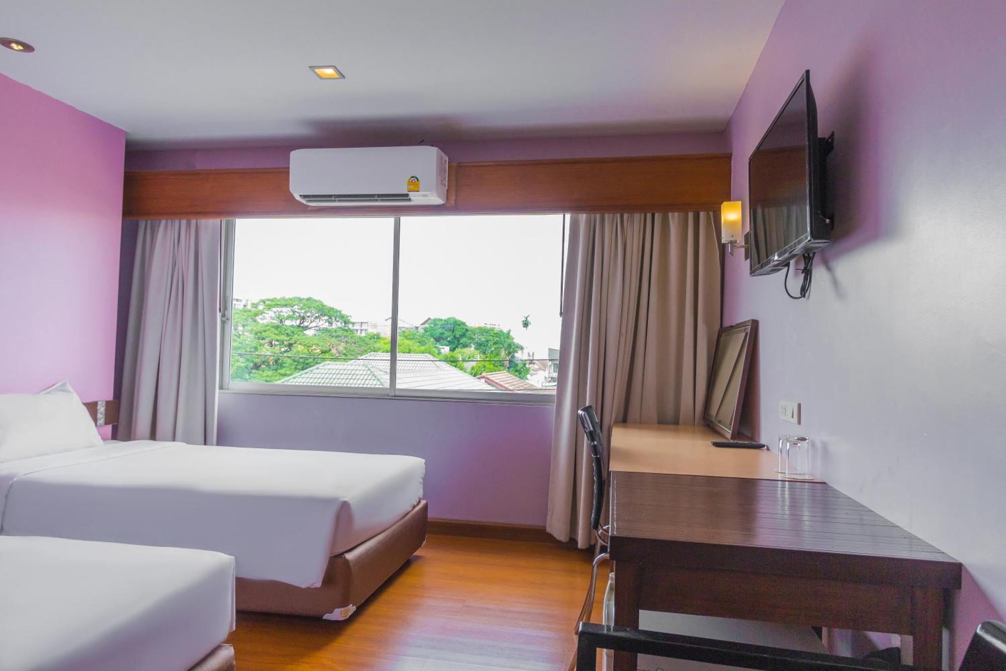Mayflower Grande Hotel Chiang Mai Extérieur photo