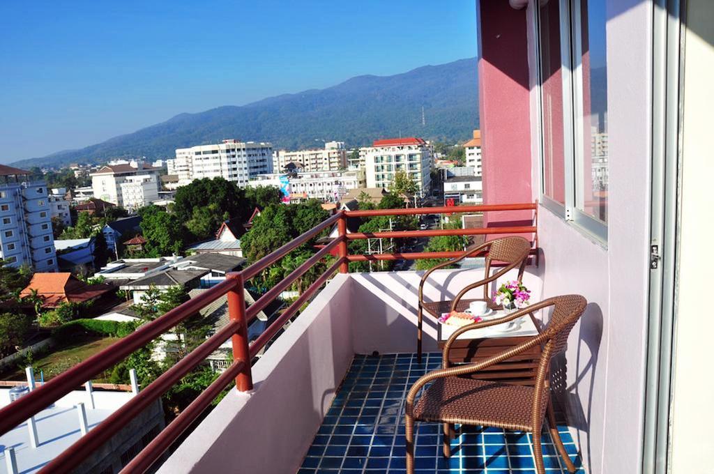 Mayflower Grande Hotel Chiang Mai Extérieur photo