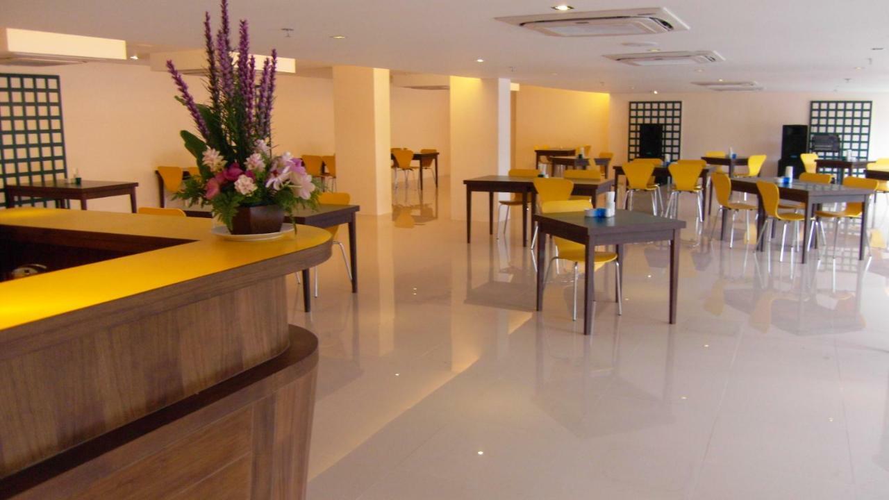 Mayflower Grande Hotel Chiang Mai Extérieur photo